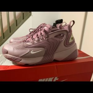 Nike woman air zoom 2k